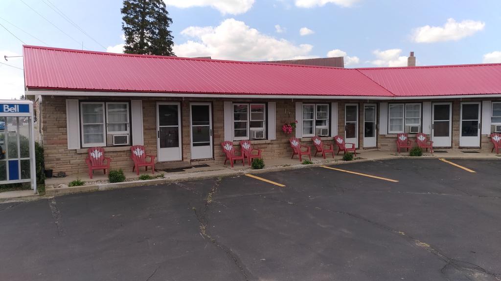Maple Leaf Motel 德里 外观 照片